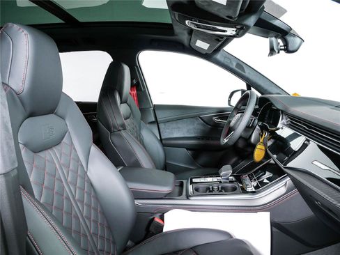 New 2026 Audi SQ7 Prestige AWD/4WD image 25