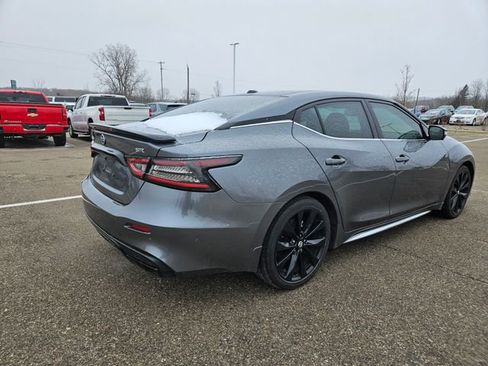 Used 2022 Nissan Maxima SR w/ Sport Mat Group image 7
