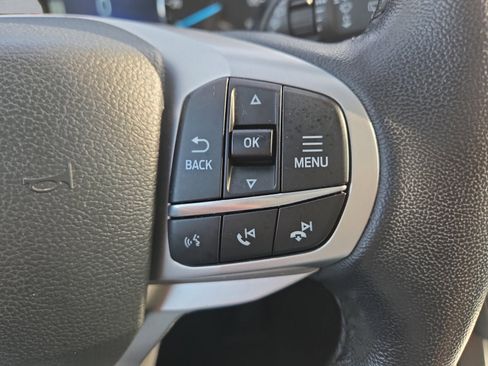 Used 2022 Ford Explorer XLT w/ Equipment Group 202A image 15