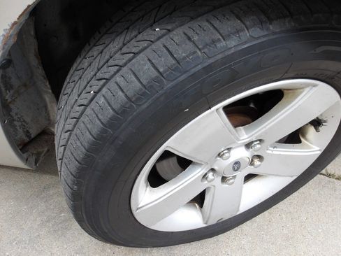 Used 2008 Ford Fusion SE FWD image 34