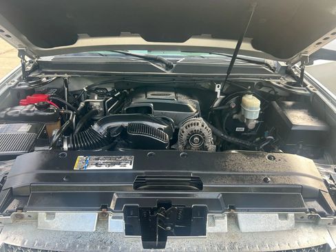 Used 2010 GMC Yukon SLT w/ SLT-2 Equipment Package image 34