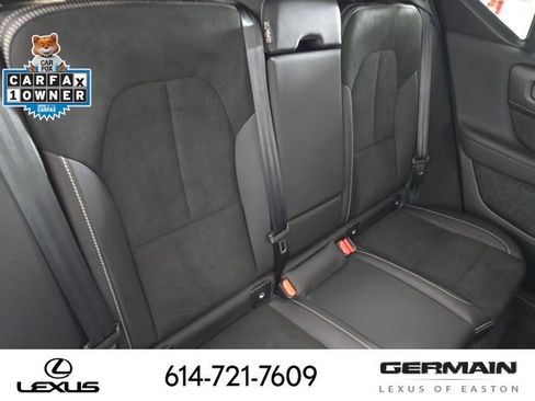 Used 2025 Volvo XC40 B5 Plus AWD/4WD image 21