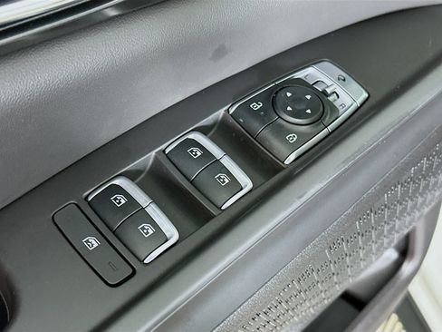 New 2026 Kia Carnival SX w/ SX Dark Edition Package image 18