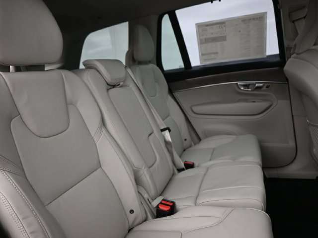 New 2026 Volvo XC90 B6 Ultra w/ Protection Package AWD/4WD image 34