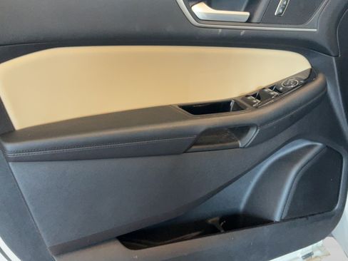 Used 2019 Ford Edge SEL w/ Equipment Group 201A FWD image 49