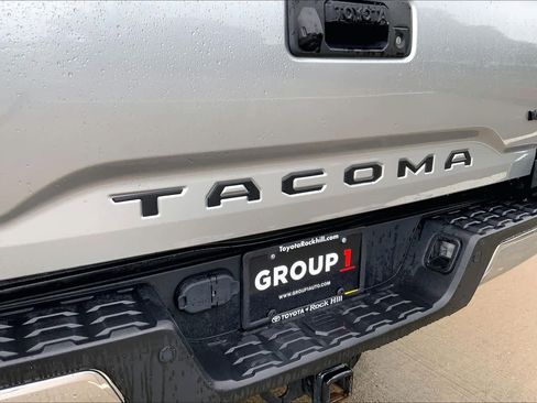 Used 2023 Toyota Tacoma SR5 RWD image 32