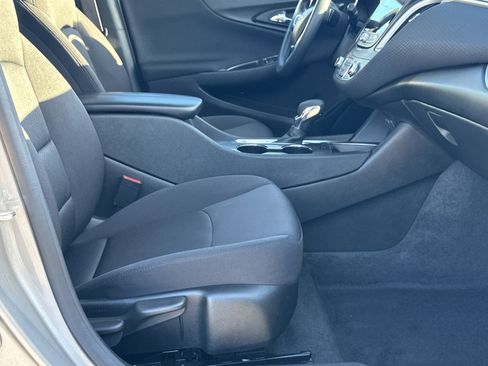 Used 2024 Chevrolet Malibu LT image 13