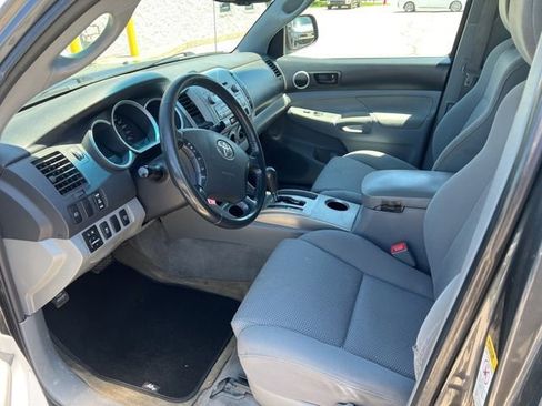 Used 2010 Toyota Tacoma 4x4 Access Cab V6 image 13
