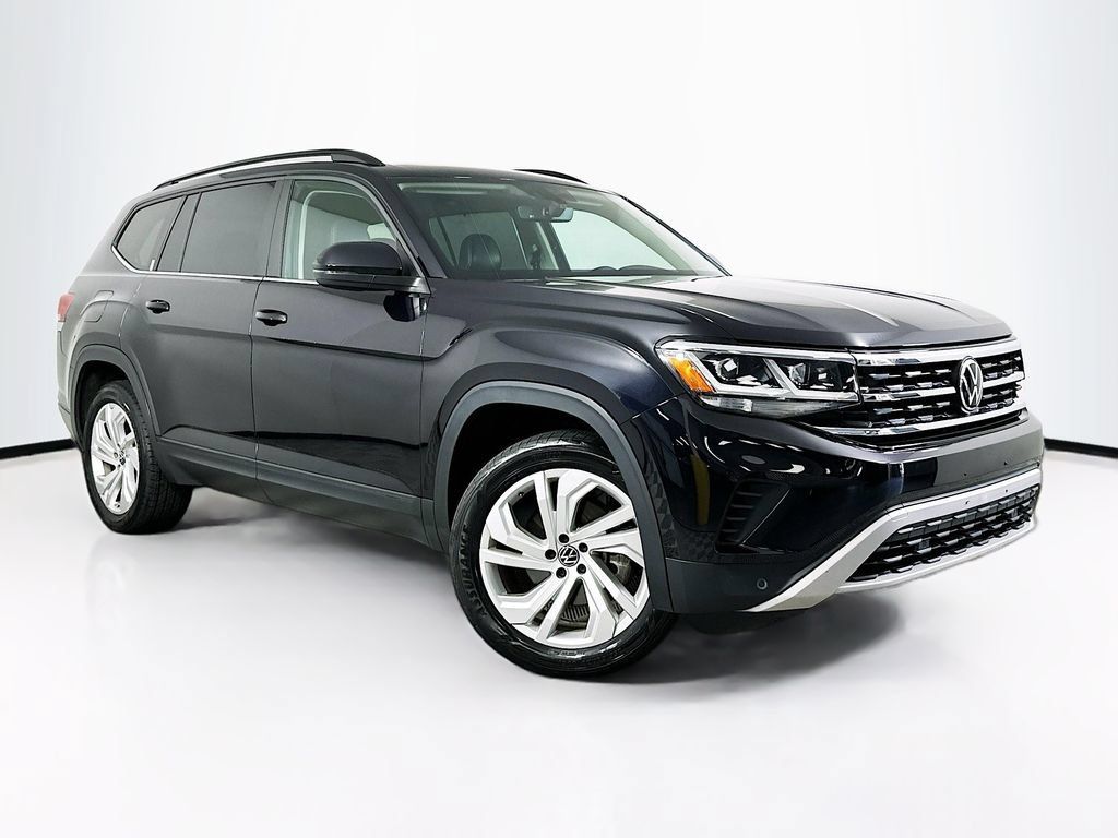 Used 2023 Volkswagen Atlas SE w/ Panoramic Sunroof Package FWD image 3