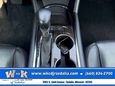 Used 2024 Chevrolet Malibu LT FWD image 32