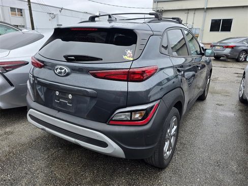 Used 2023 Hyundai Kona SEL image 3