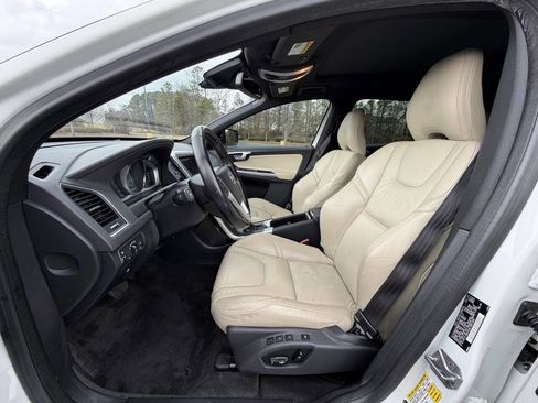 Used 2015 Volvo XC60 T5 Premier Plus image 10