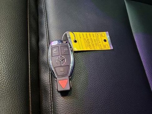 Used 2020 Mercedes-Benz GLA 250 4MATIC image 16