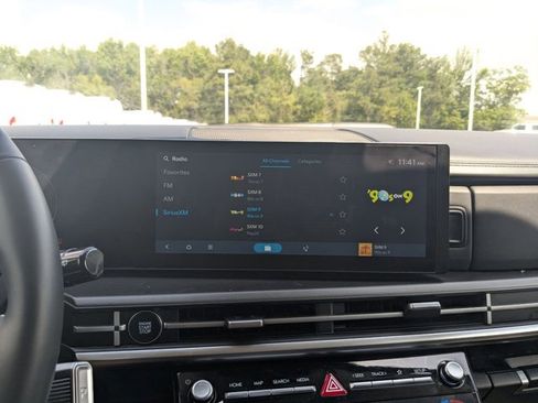 Used 2025 Hyundai Santa Fe SEL image 13