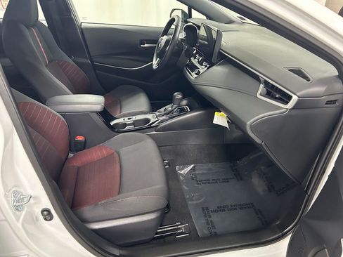Certified 2025 Toyota Corolla SE FWD image 13