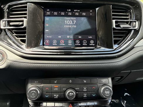 Used 2021 Dodge Durango SXT AWD/4WD image 12