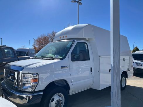 New 2024 Ford E-350 and Econoline 350 Super Duty w/ Power Windows & Locks Group image 2