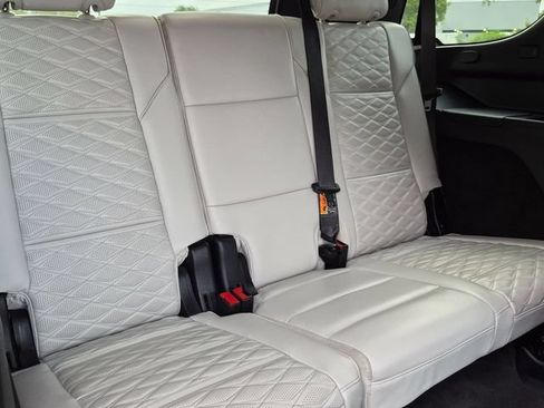 Certified 2025 Cadillac Escalade Sport Platinum AWD/4WD image 27