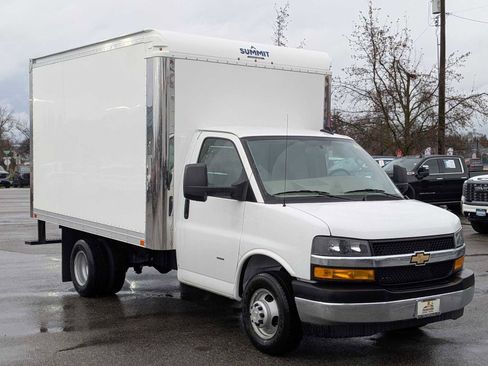 New 2024 Chevrolet Express 3500 w/ Power Convenience Package image 7