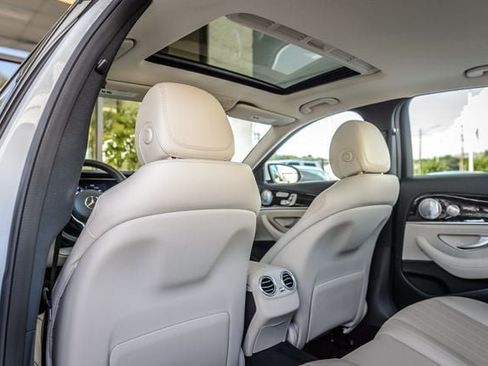 Used 2020 Mercedes-Benz E 350 4MATIC Sedan image 42