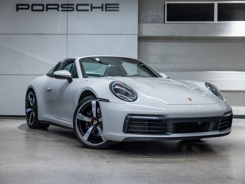 Used 2022 Porsche 911 Targa 4S w/ Premium Package image 12