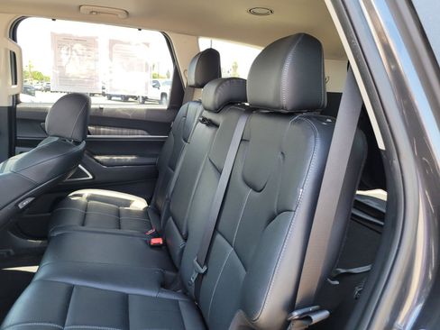 Used 2024 Kia Telluride EX FWD image 14