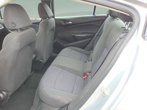 Used 2018 Chevrolet Cruze LS image 13