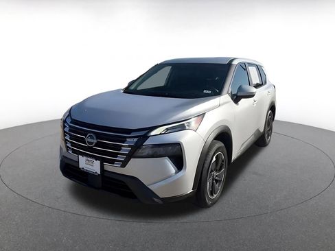 Used 2025 Nissan Rogue SV FWD image 7