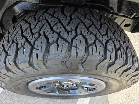 Used 2022 Ford Bronco Badlands AWD/4WD image 12