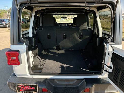 Used 2020 Jeep Wrangler Unlimited Sport S image 22