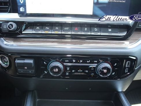 Used 2023 Chevrolet Silverado 1500 RST AWD/4WD image 18