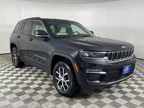 New 2025 Jeep Grand Cherokee Limited w/ Luxury Tech Group II AWD/4WD image 7