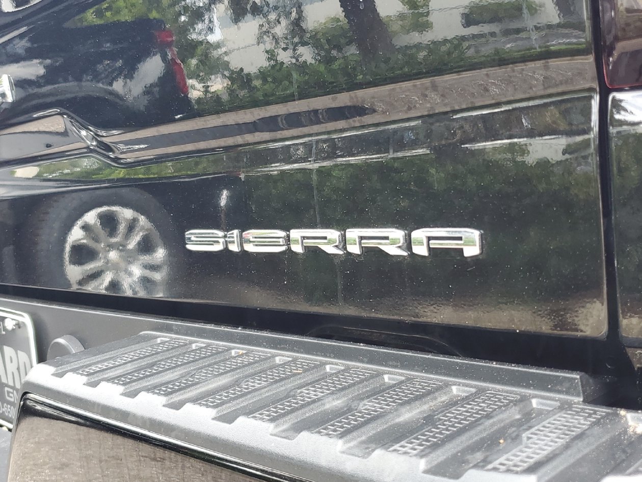 Used 2023 GMC Sierra 1500 Denali w/ Denali Reserve Package AWD/4WD image 7