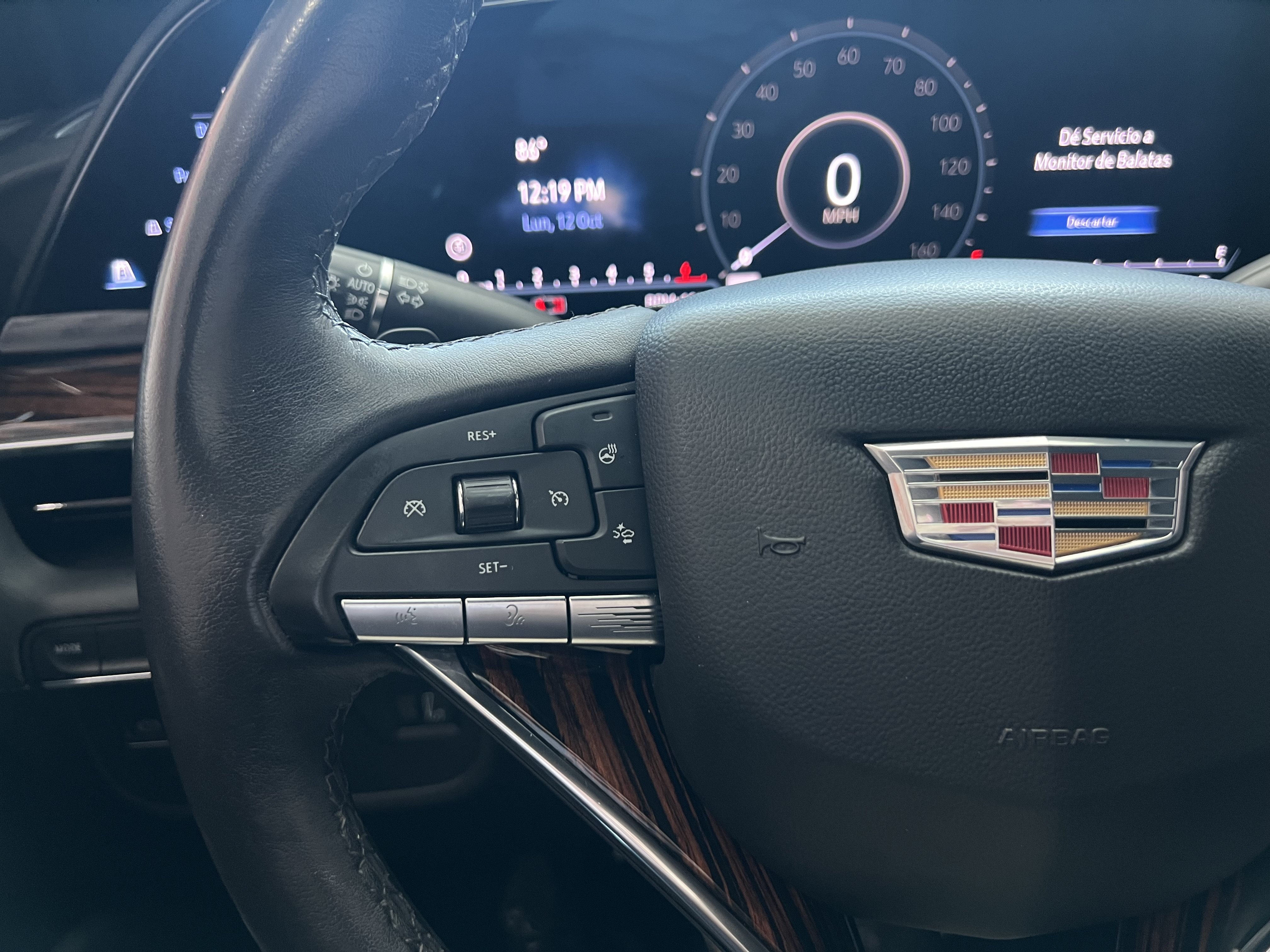 Used 2023 Cadillac Escalade Luxury RWD image 14