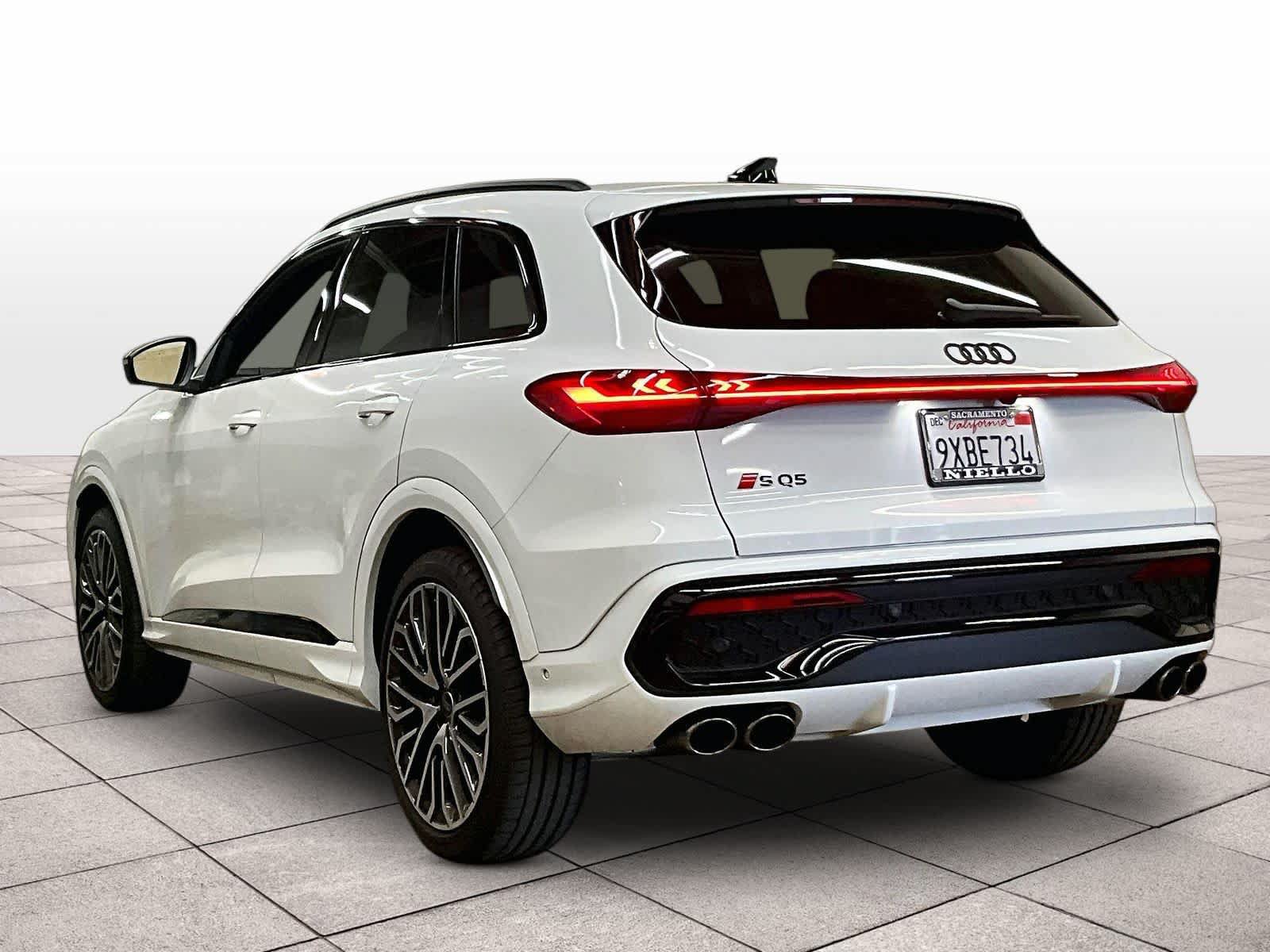 Used 2025 Audi SQ5 Prestige AWD/4WD image 16