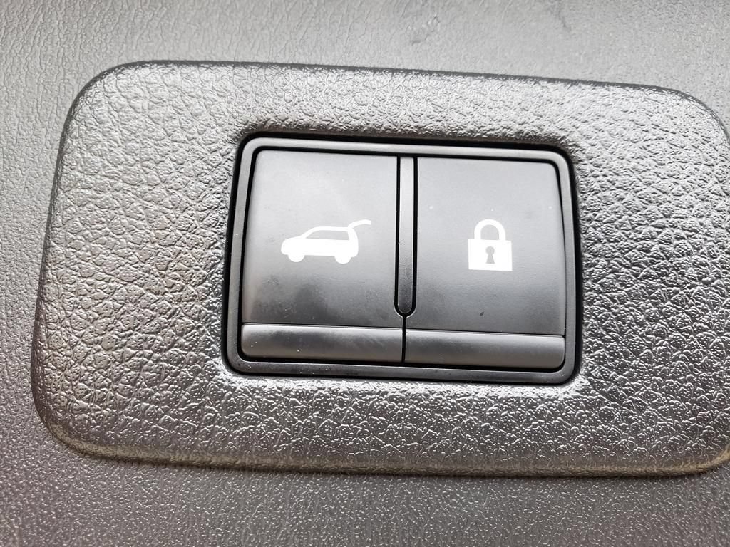 Used 2024 Nissan Armada Platinum w/ Captain's Chairs Package AWD/4WD image 9