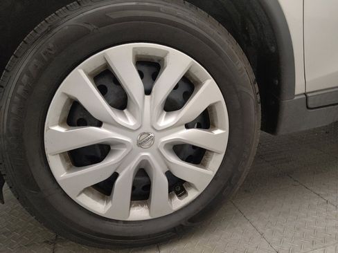 Used 2016 Nissan Rogue S image 31