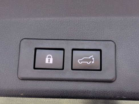 Used 2021 Subaru Ascent Limited w/ Technology Package AWD/4WD image 33