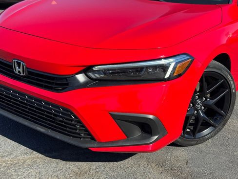 Used 2023 Honda Civic Sport image 3