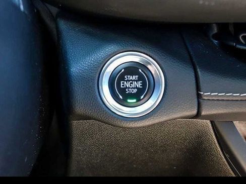 Certified 2023 Buick Envision Essence FWD image 18
