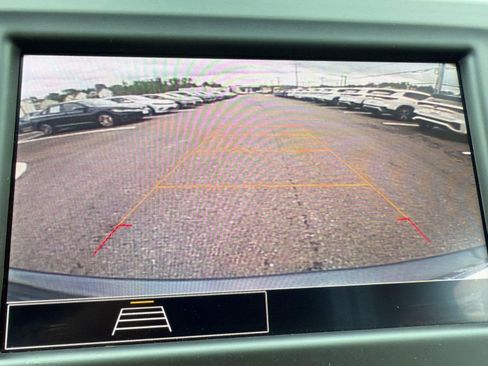 Used 2024 Chevrolet Equinox LT FWD image 22