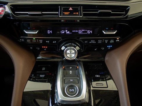 Used 2024 Acura MDX SH-AWD w/ Advance Package image 32