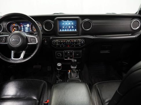 Used 2020 Jeep Wrangler Unlimited Sahara w/ Cold Weather Group AWD/4WD image 8