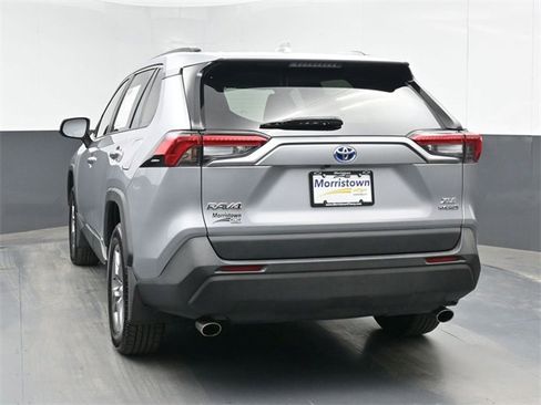 Used 2023 Toyota RAV4 XLE image 12
