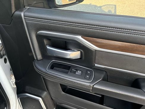 Used 2024 RAM 2500 Laramie image 30