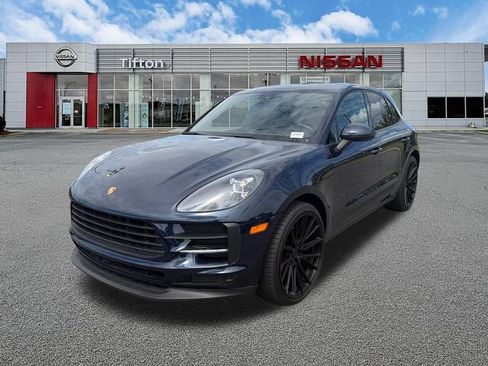 Used 2021 Porsche Macan AWD/4WD image 3