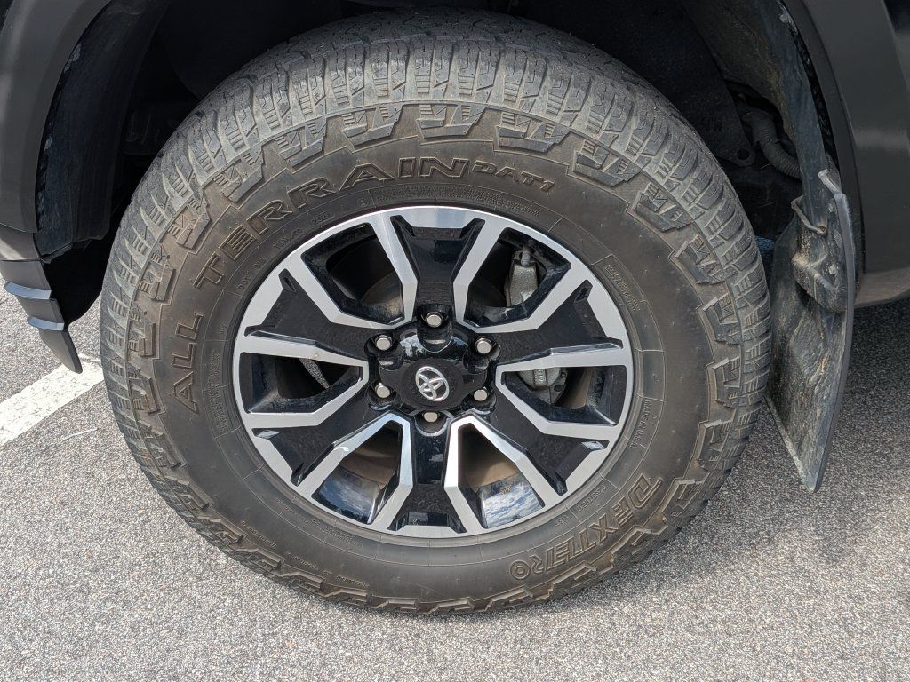 Used 2023 Toyota Tacoma TRD Sport RWD image 5
