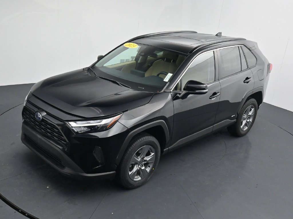 Used 2023 Toyota RAV4 XLE w/ Convenience Package AWD/4WD image 27