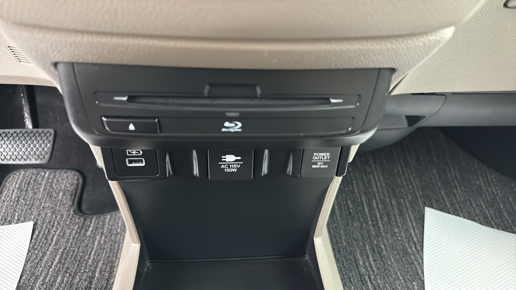 Used 2023 Honda Odyssey Elite image 31