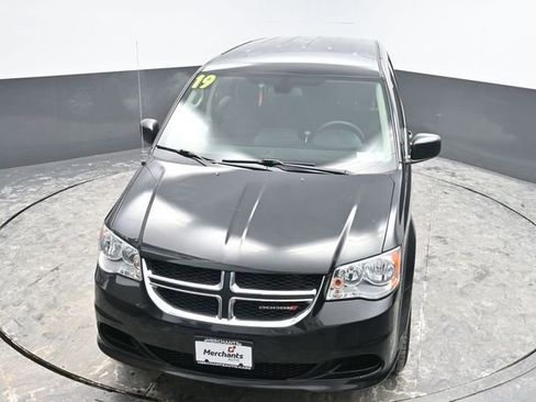 Used 2019 Dodge Grand Caravan SE image 25
